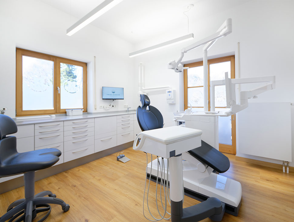 Unsere Leistungen im Überblick- Behandlungsraum